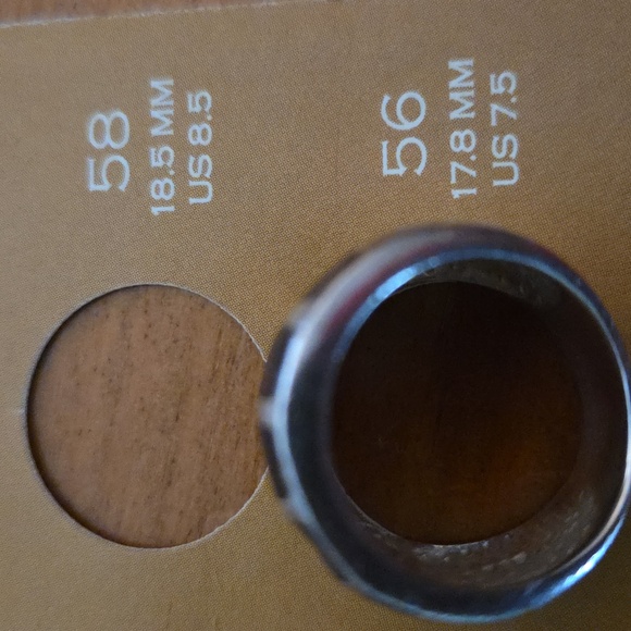 Ring - Picture 5 of 6